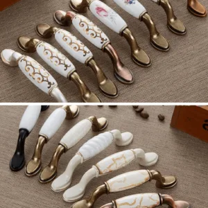 มือจับตู้เซรามิก C-1002 ลายคลาสสิก ติดตั้งบนตู้ไม้