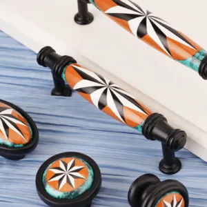 C-1021 Series | มือจับและลูกบิดตู้เซรามิกลาย Emerald