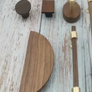 RG–0002 มือจับตู้ไม้แท้ ทรงHalf Moon