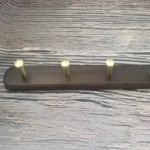 RG–0047 ราวแขวนผนังไม้ วอลนัทดำ + ซิงค์อัลลอย เลือกขนาด 1–6 ตะขอ