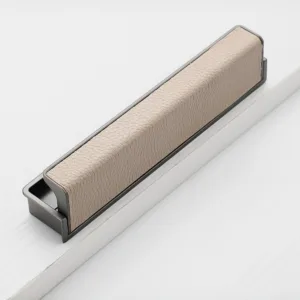 มือจับหนัง